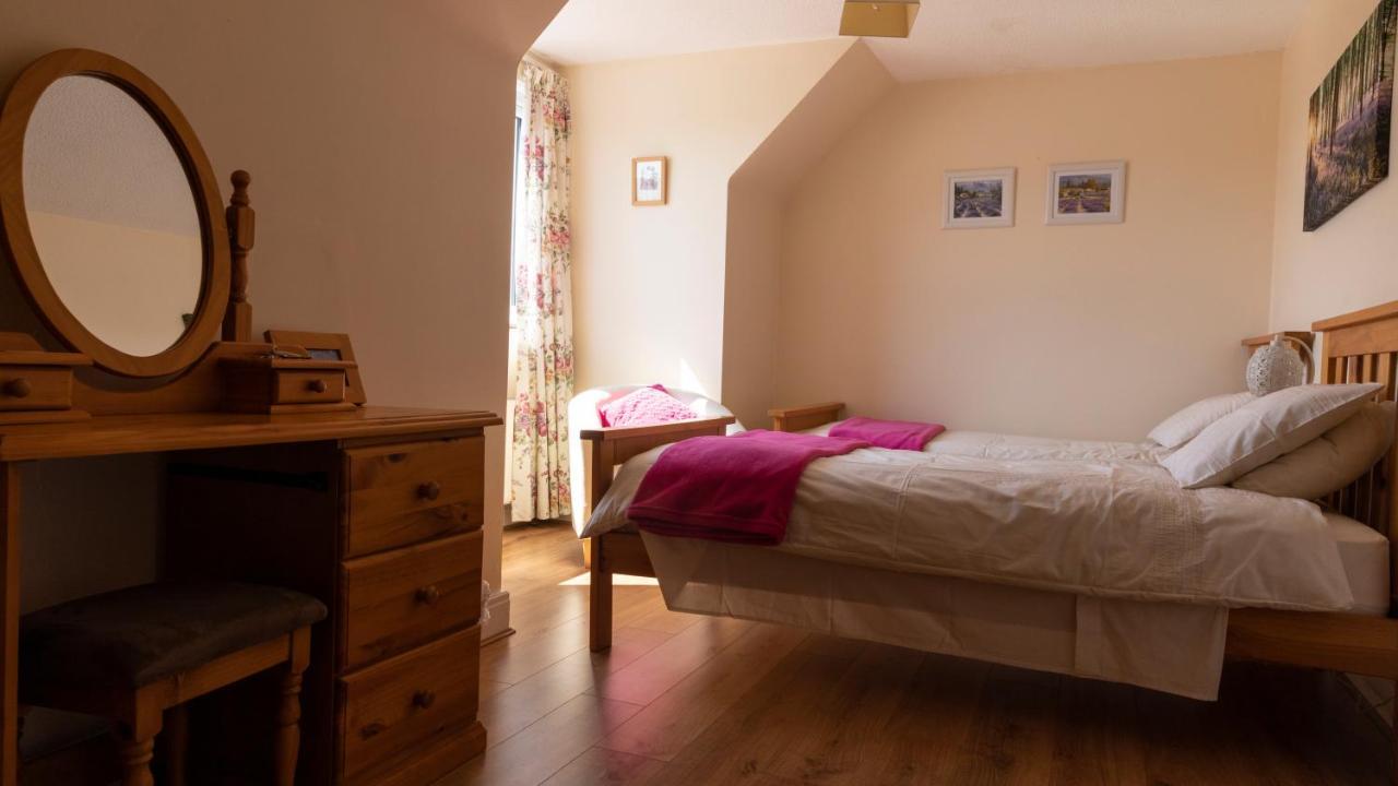 Barrymor Twin, Family And Double Room バリーボーン エクステリア 写真