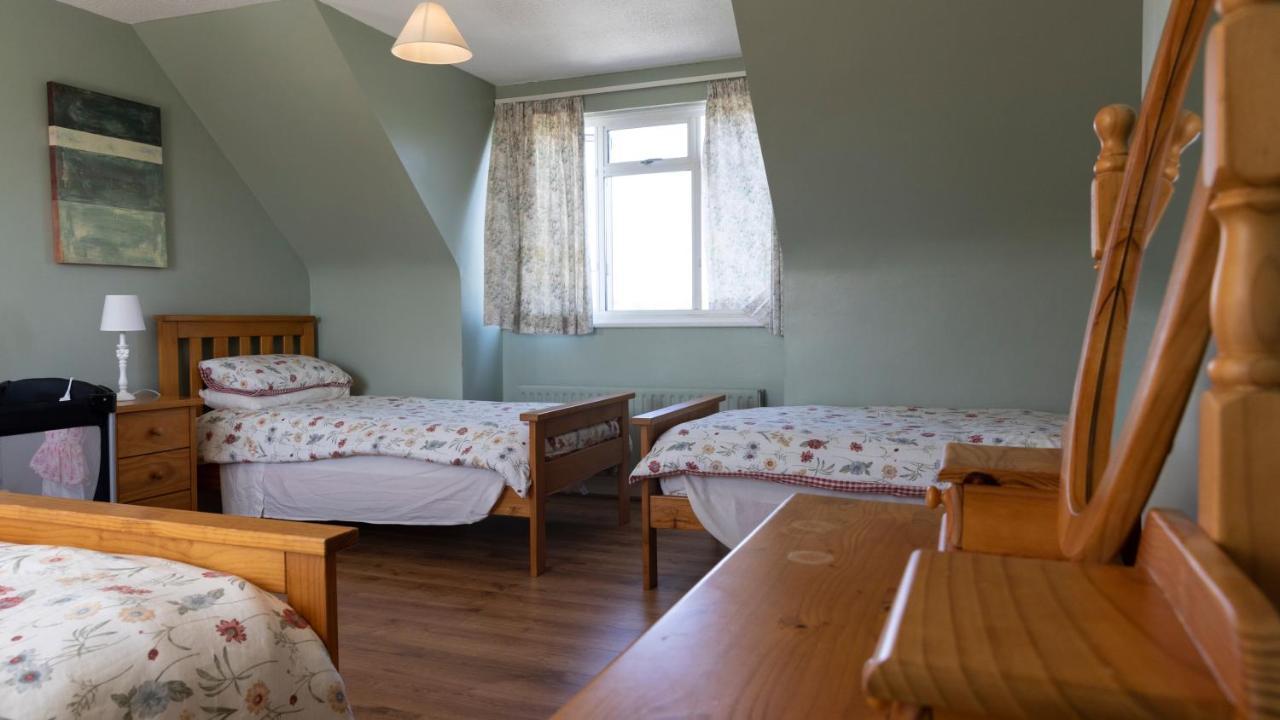 Barrymor Twin, Family And Double Room バリーボーン エクステリア 写真